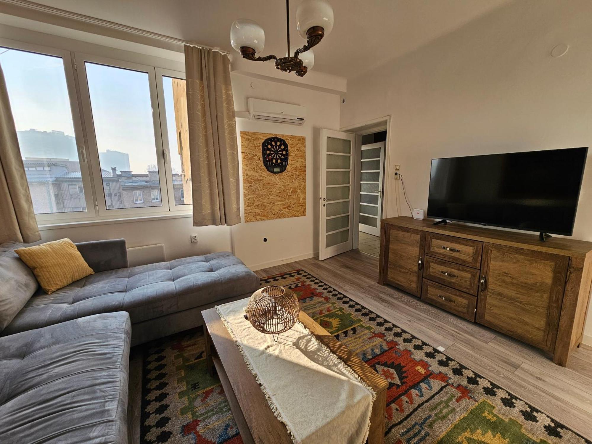 Apartment Loga SJJ