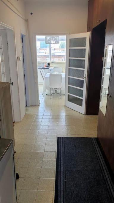 Loga Apartment *