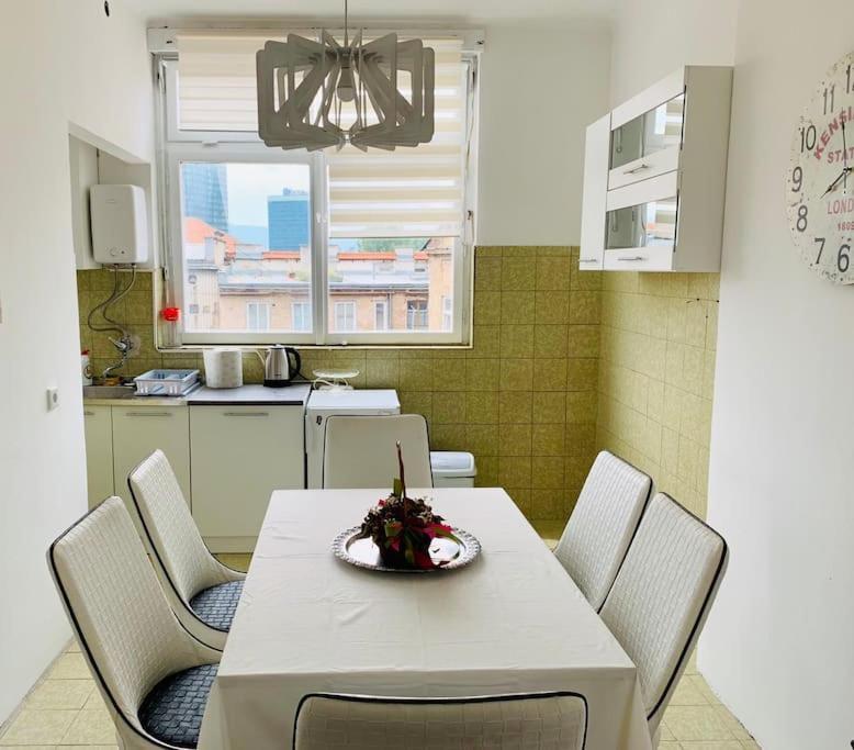 Apartment Loga